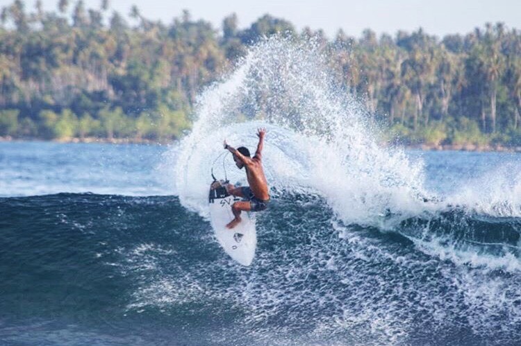 インドネシア海外出張 Vol 2 シメルー島にてサーフィン大会開幕
